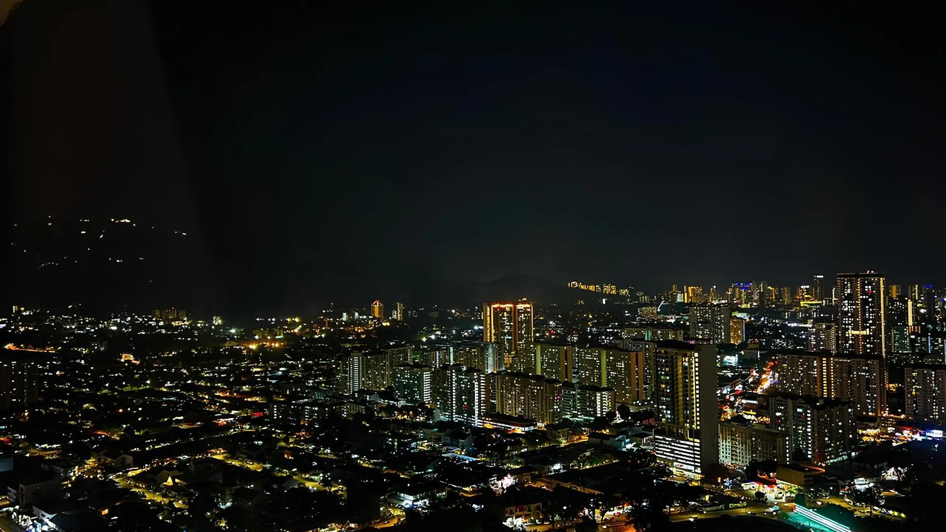 Urban Suites L L 6Pax 2R2B L Seaview &Cityview L Georgetown Jelutong