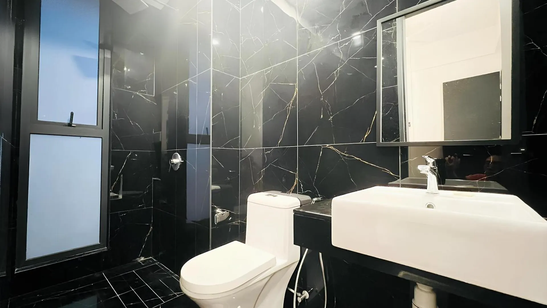 Apartment Urban Suites L L 6Pax 2R2B L Seaview &Cityview L Georgetown Jelutong